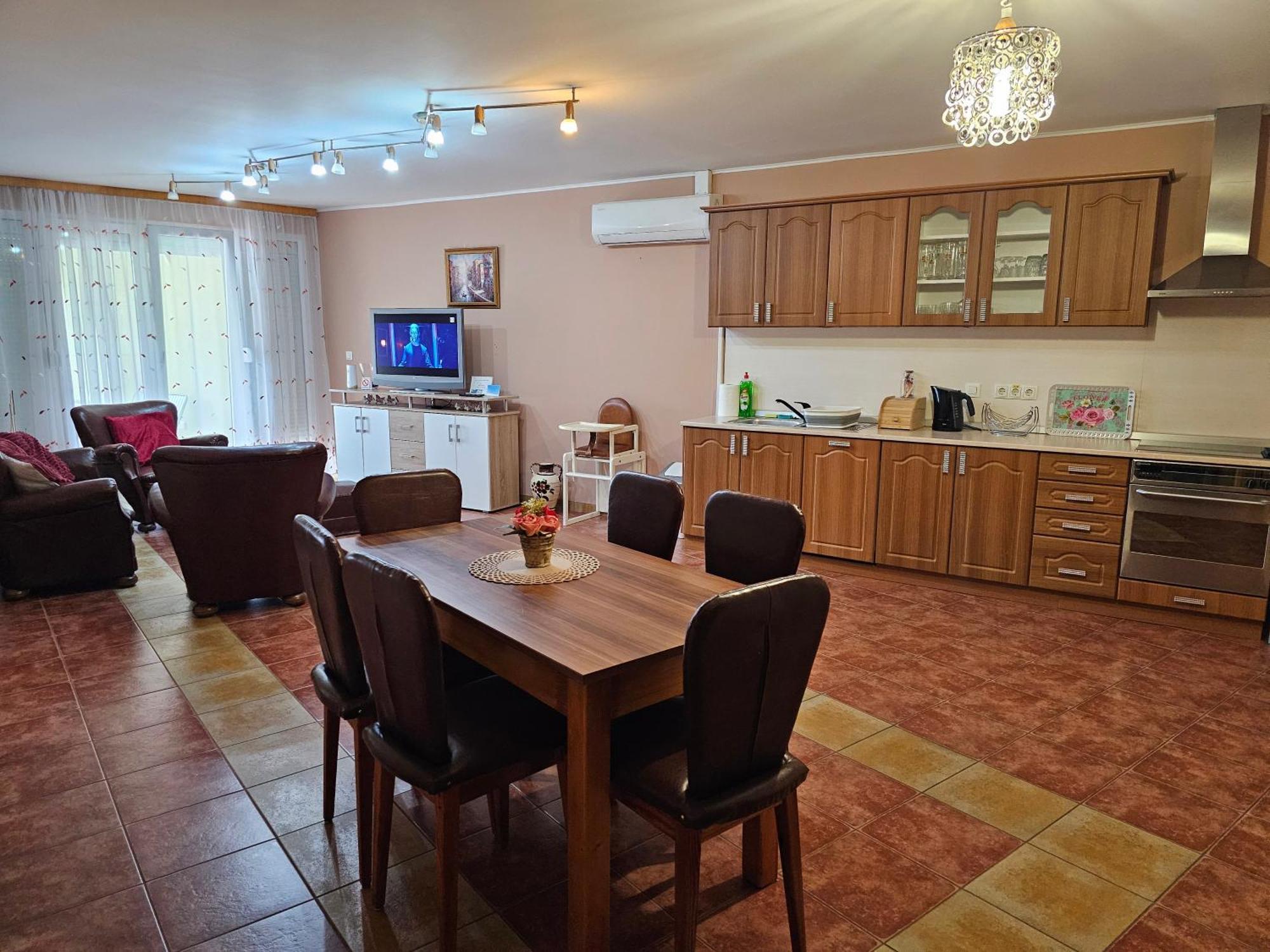 Apartmani Royal Residence โกลูบาค ภายนอก รูปภาพ