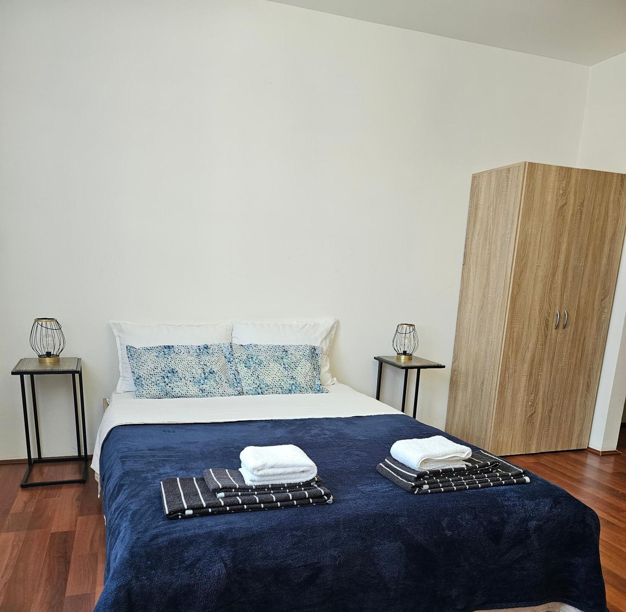 Apartmani Royal Residence โกลูบาค ภายนอก รูปภาพ